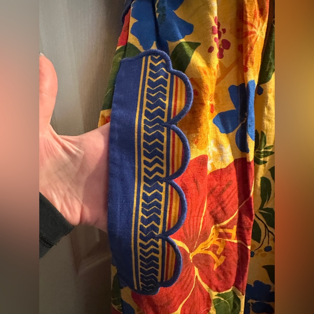 Floral Yard Yellow Sleeveless Midi Dress by FARM Rio.size medium. - Picture 4 of 14